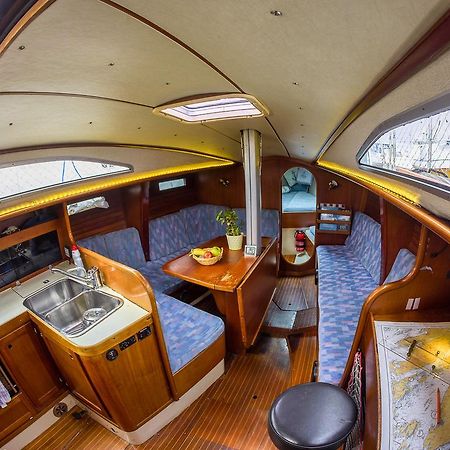 Hotel Norwavey, Sleep In A Boat Krokelvdalen Zewnętrze zdjęcie