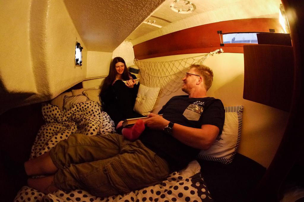 Hotel Norwavey, Sleep In A Boat Krokelvdalen Zewnętrze zdjęcie
